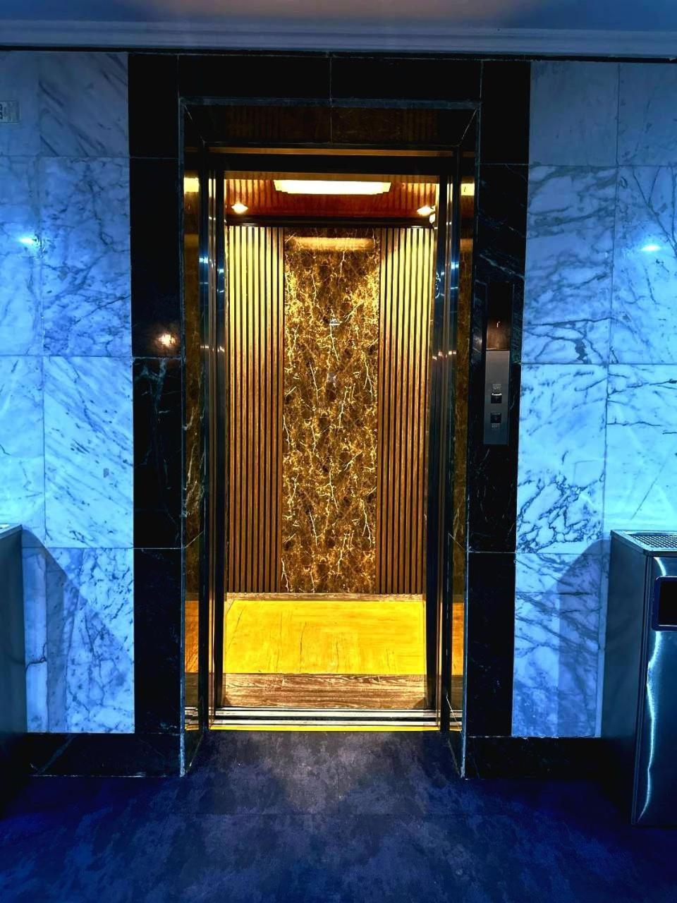 One Inn Hotel Медина Экстерьер фото