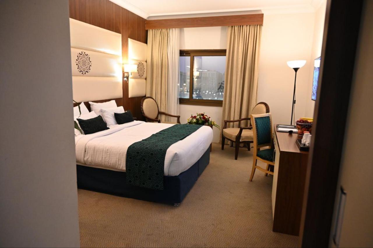One Inn Hotel Медина Экстерьер фото